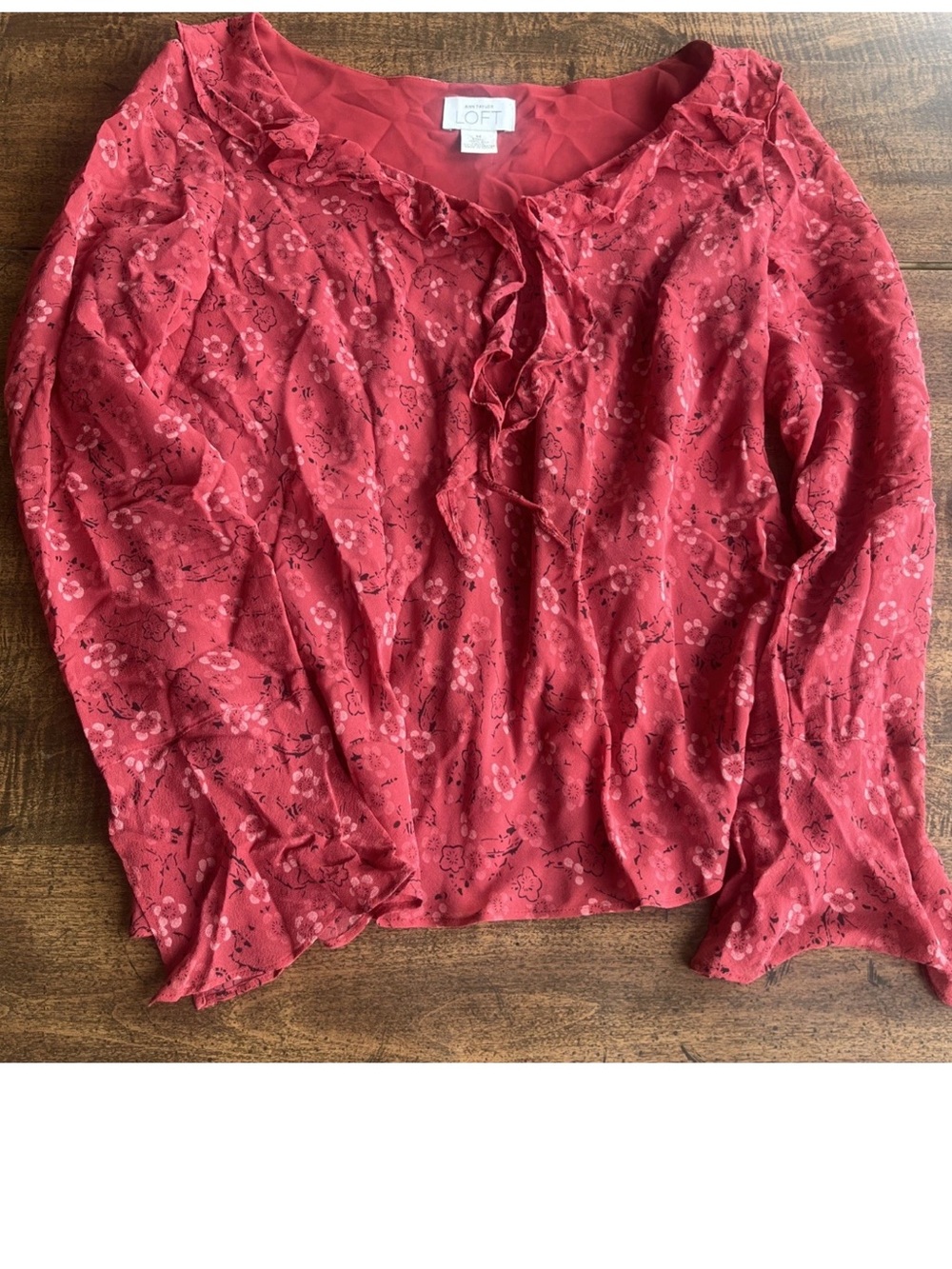 Vintage Ann Taylor LOFT 100% Silk Shell Floral Ruffle Blouse Red Long Sleeve Med